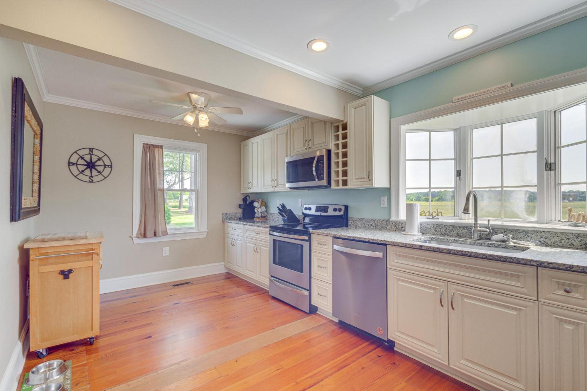 Updated Cape Charles Home About 2 Mi To Beachfront! Екстер'єр фото