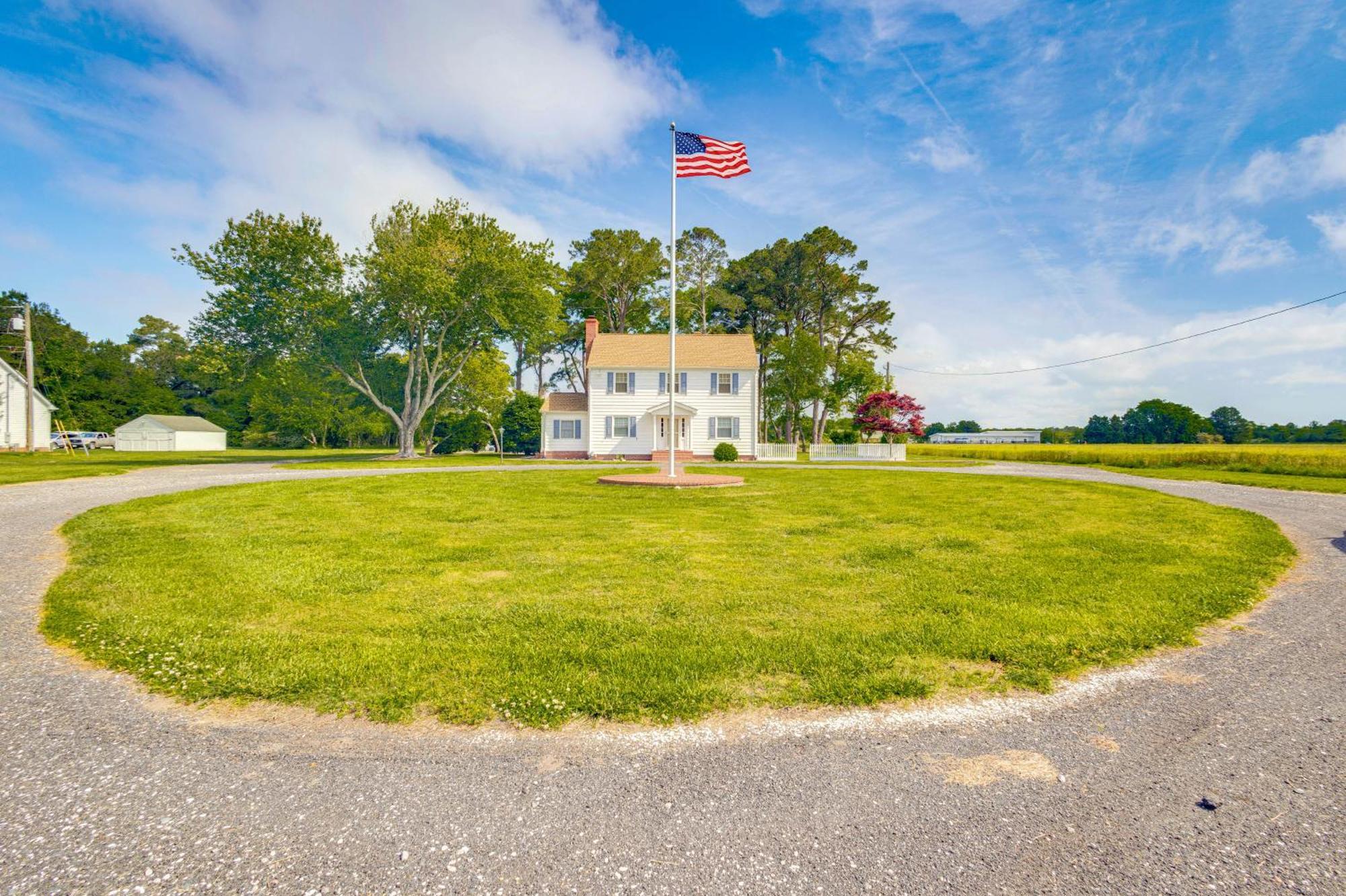 Updated Cape Charles Home About 2 Mi To Beachfront! Екстер'єр фото