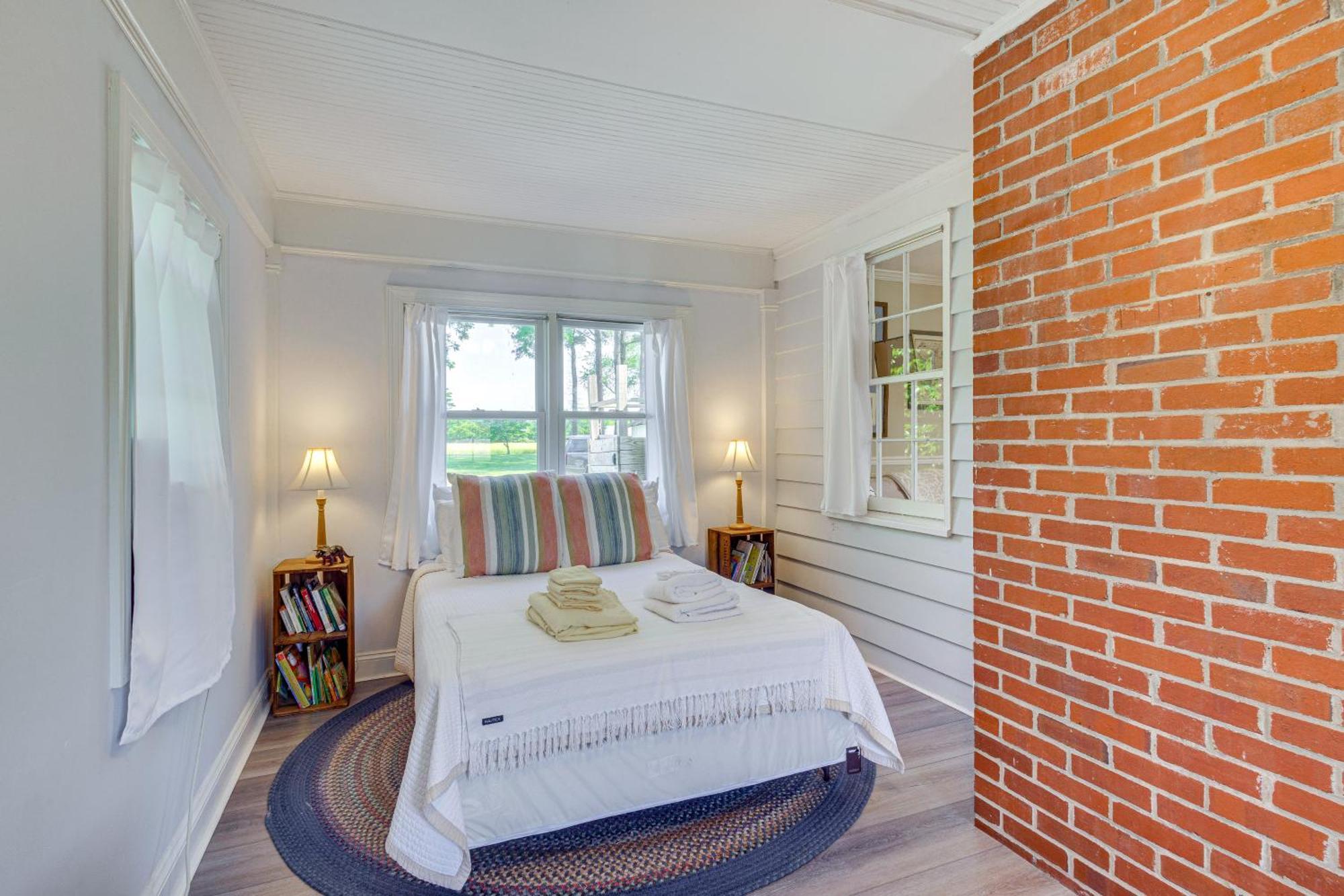 Updated Cape Charles Home About 2 Mi To Beachfront! Екстер'єр фото