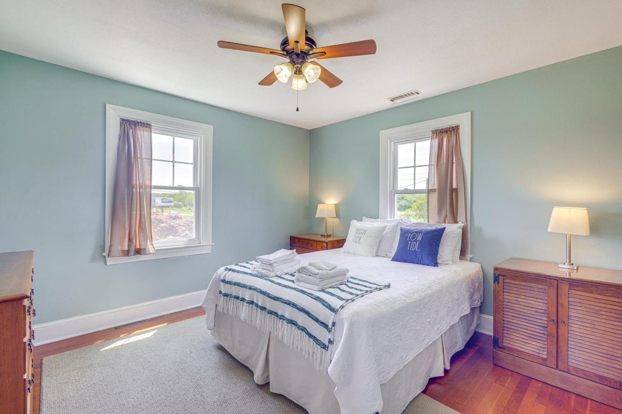 Updated Cape Charles Home About 2 Mi To Beachfront! Екстер'єр фото