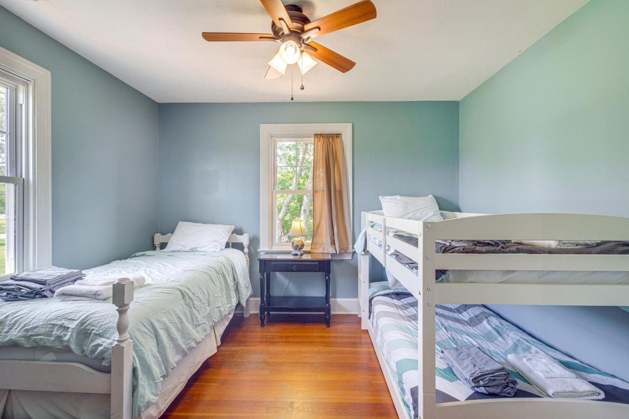 Updated Cape Charles Home About 2 Mi To Beachfront! Екстер'єр фото
