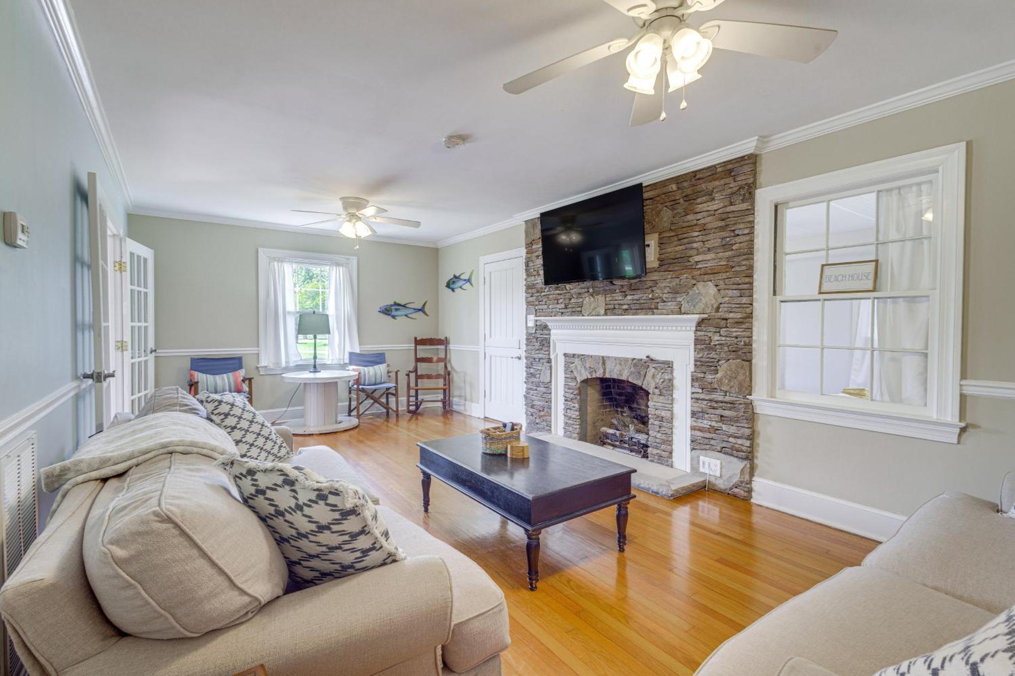 Updated Cape Charles Home About 2 Mi To Beachfront! Екстер'єр фото